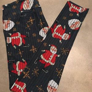LuLaRoe Christmas leggings! NWOT